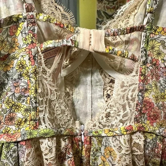 For love and lemons dress small - Picture 3 of 7